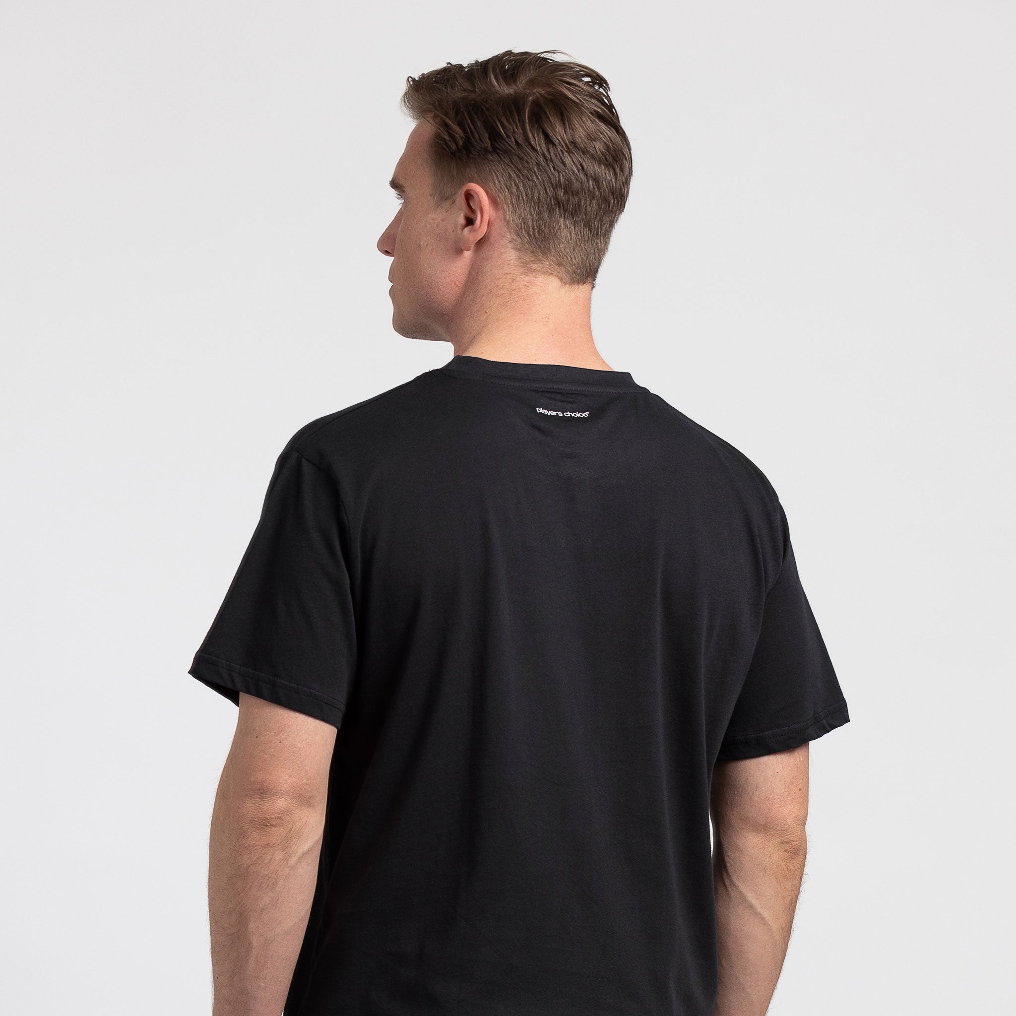 Basic T-Shirt #farbe_schwarz